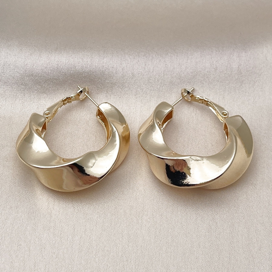 Oro Laminado Medium Hoop, Gold Filled Style Twist Design, Polished, Golden Finish