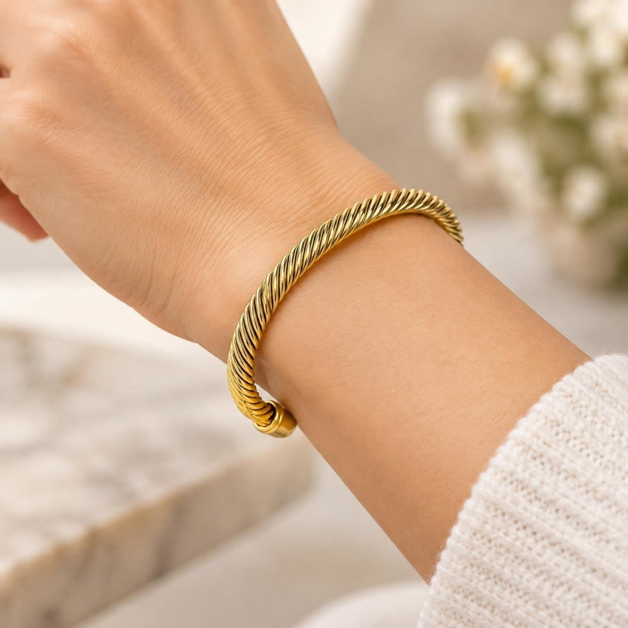 Oro Laminado Individual Bangle, Gold Filled Style Twist Design, Polished, Golden Finish