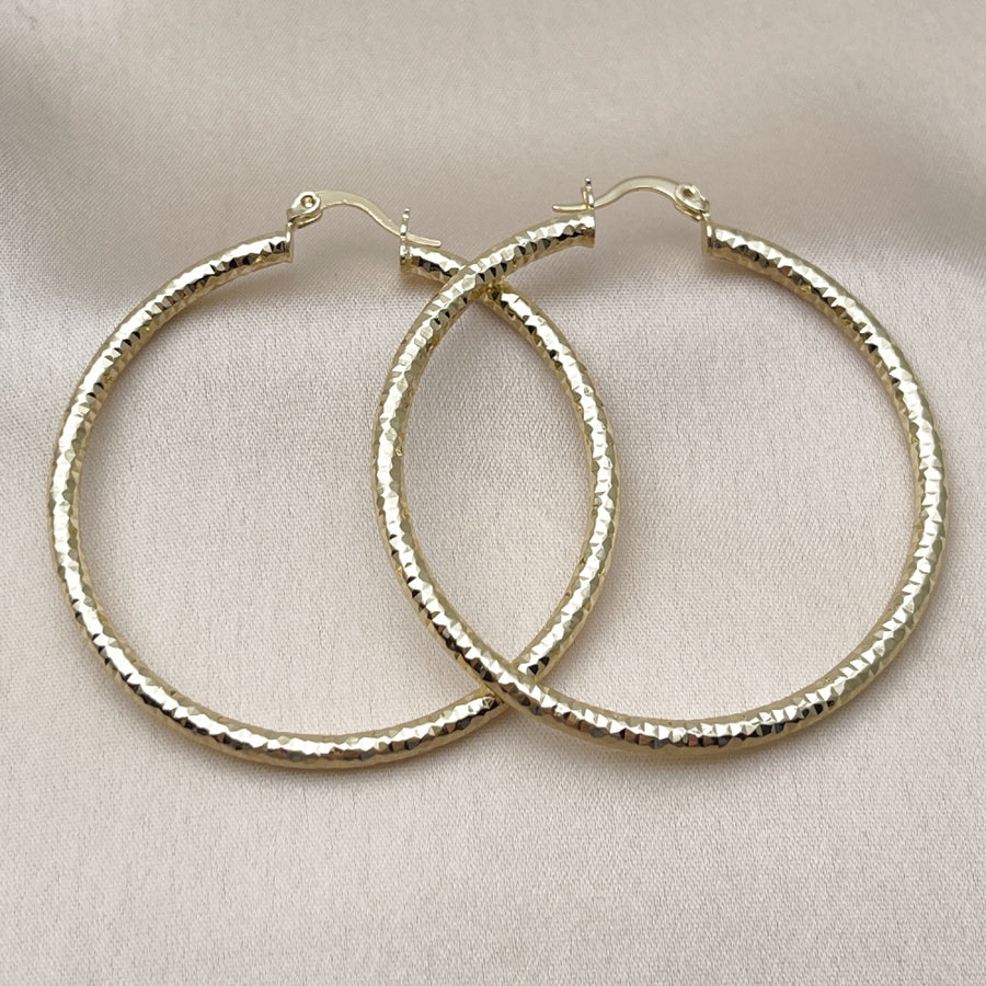 Oro Laminado Large Hoop, Gold Filled Style Hollow Design, Diamond Cutting Finish, Golden Finish