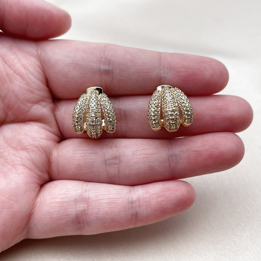 Oro Laminado Stud Earring, Gold Filled Style with White Micro Pave, Polished, Golden Finish