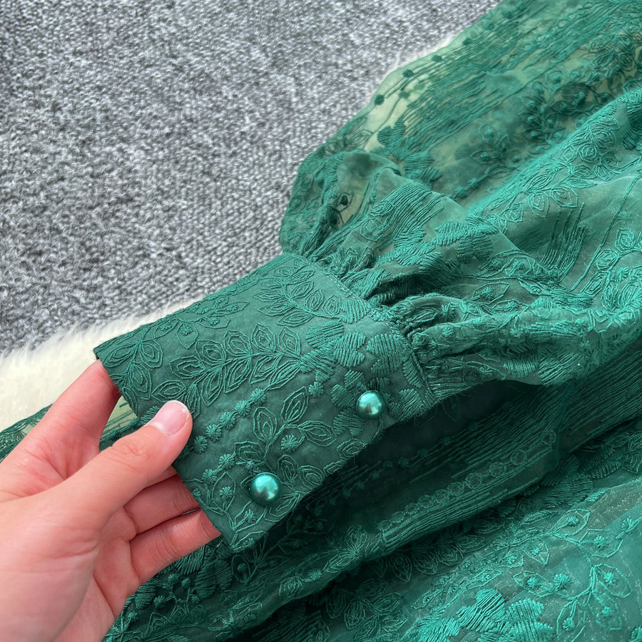 High-end vintage elegant V-neck long-sleeved dress