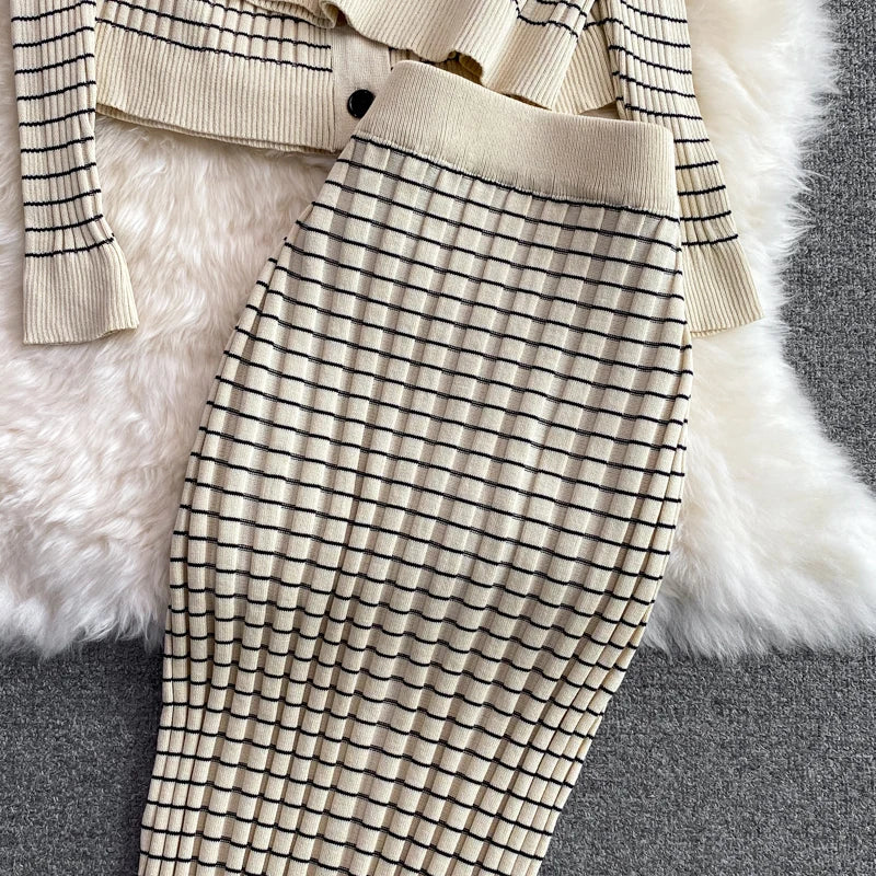 3-piece set knitted set tube skirt + high-quality knitted cardigan