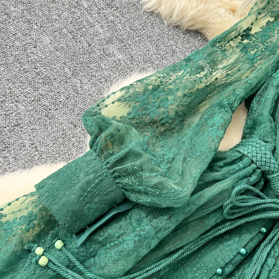 High-end vintage elegant V-neck long-sleeved dress