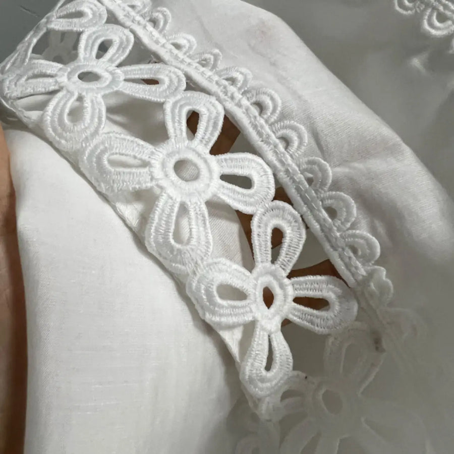 Lantern-sleeved long-sleeved shirt + elastic waist lace splicing hollow-out skirt skirt suit