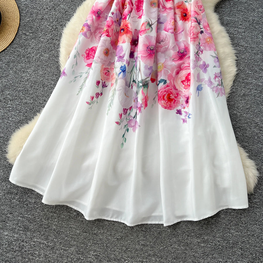Elegant French vintage style sleeveless dress with high quality floral print