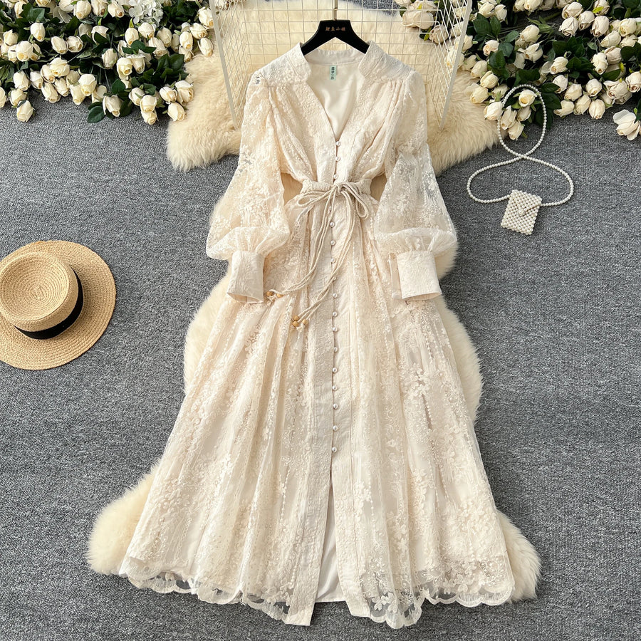 High-end vintage elegant V-neck long-sleeved dress