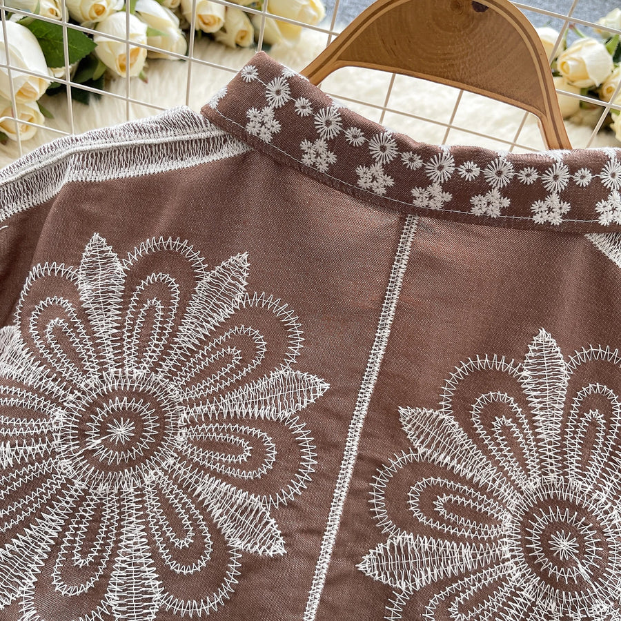 Basic loose long-sleeved polo-neck blouse embroidered with flowers and French-style hook