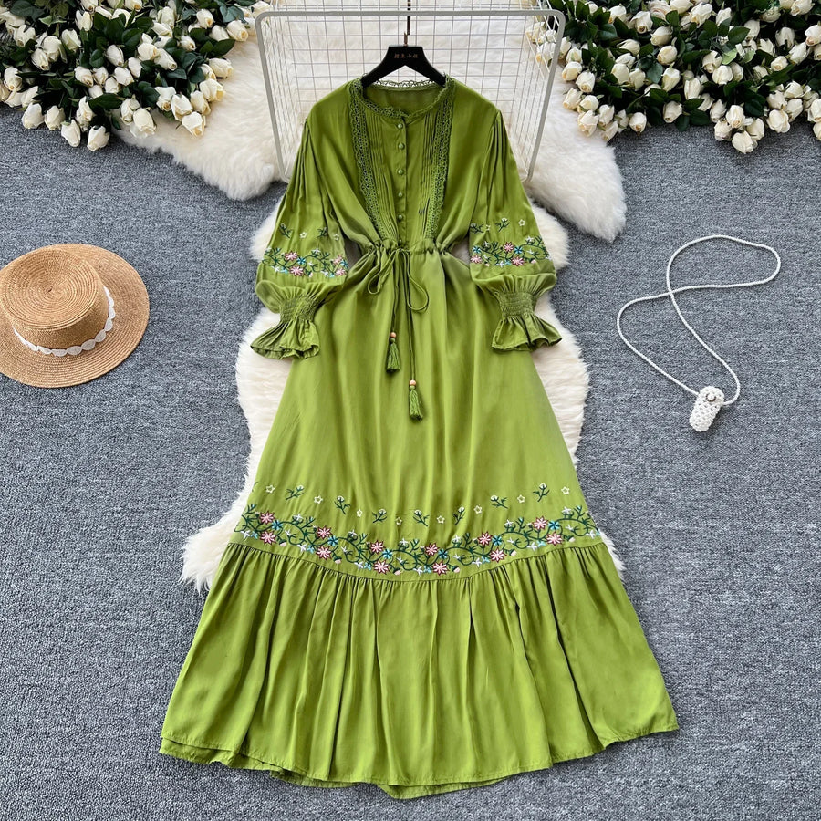 Vintage elegant dress with patchwork embroidery, lace ruffles, high-quality flared sleeves