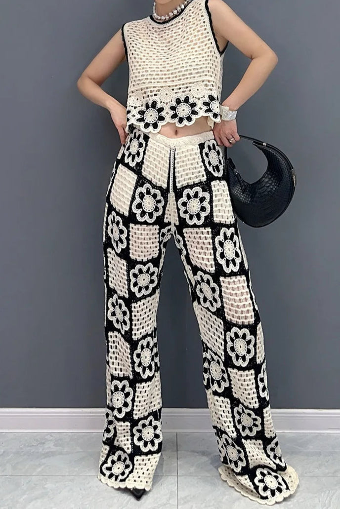 High quality loose and casual two-piece set with holes sleeveless top+pants