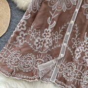 Basic loose long-sleeved polo-neck blouse embroidered with flowers and French-style hook