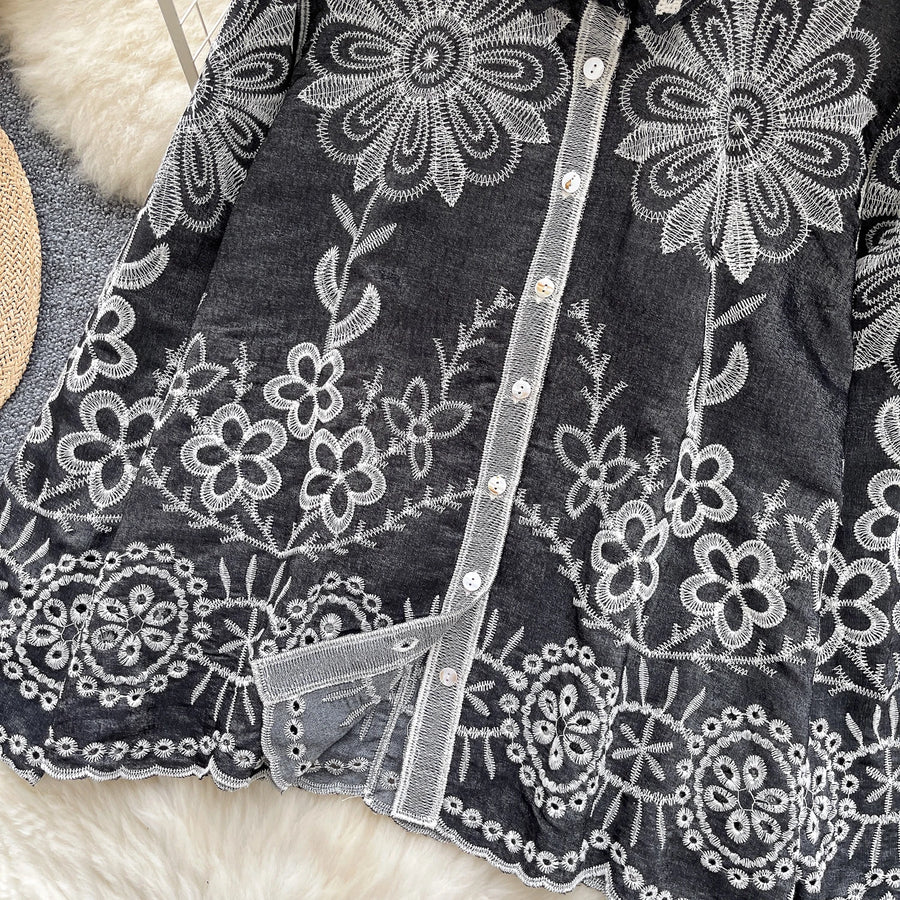 Basic loose long-sleeved polo-neck blouse embroidered with flowers and French-style hook