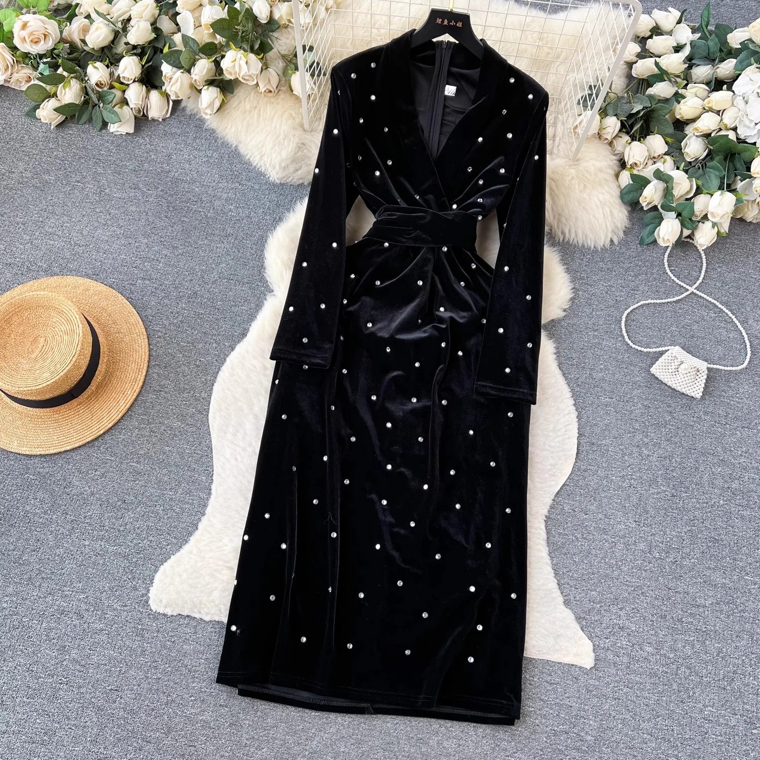 High Quality Long Sleeve V Neck Thick Velvet Diamond Embellished Dress