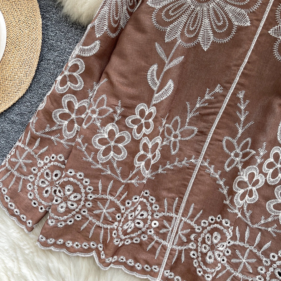 Basic loose long-sleeved polo-neck blouse embroidered with flowers and French-style hook