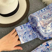 Elegant high-neck print dress with high-quality belt