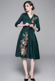 Vintage Designer High Quality V Neck Floral Embroidery Elegant Dress