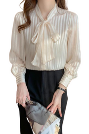 Striped long sleeved shirt with high quality bows