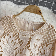High Quality Lace Round Neck Lantern Sleeve Hook Flower Vintage Dress
