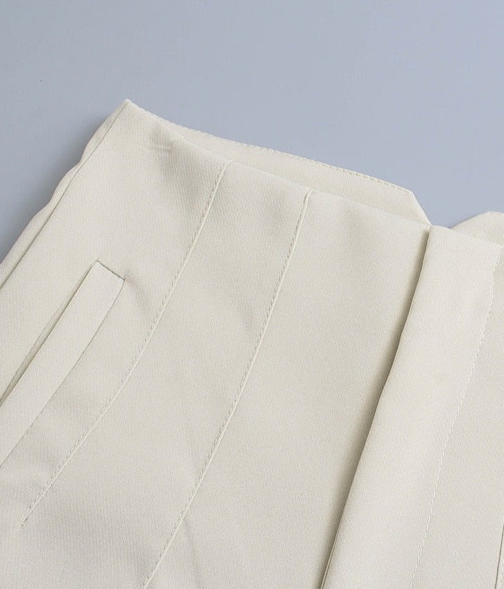High Waist Slim Fit Zip Up Pleated Plain Bermuda Shorts