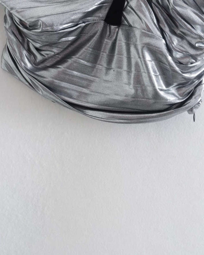Metallic Color One Shoulder Knotted Sexy Blouse
 Short shirt with pleated side zipper