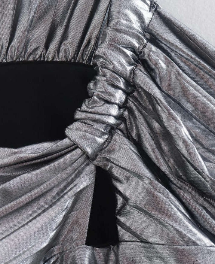 Metallic Color One Shoulder Knotted Sexy Blouse
 Short shirt with pleated side zipper