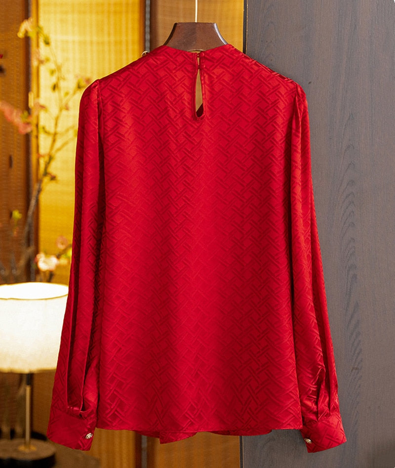 Red long-sleeved silk jacquard shirt with high-quality collar detail